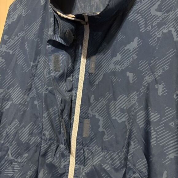 Reebok Women’s 2XL Mesh Lined Printed Focus Track Jacket With Front Pockets - Picture 3 of 5